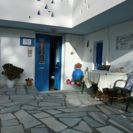 Agnes Rooms Kini Exteriör bild